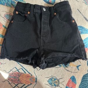 Kids Levis size 23 cutoff shorts *Measurements in photos